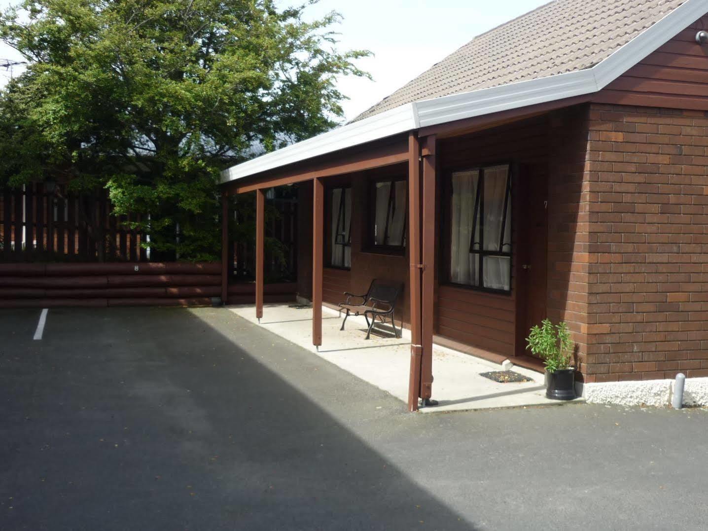 Carisbrook Motel Dunedin Exterior photo